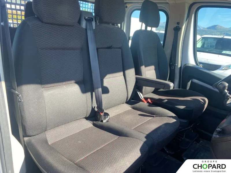 Image secondaire du véhicule 19