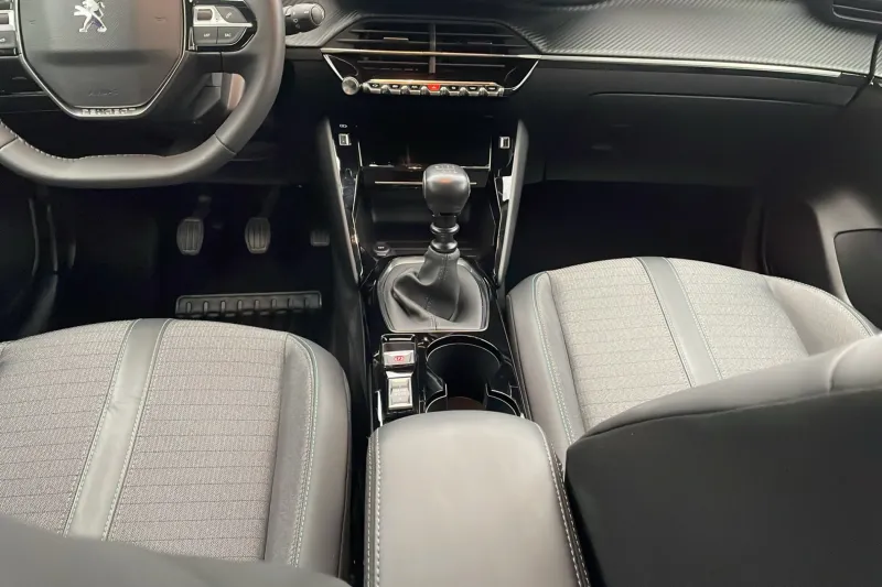 Image secondaire du véhicule 11