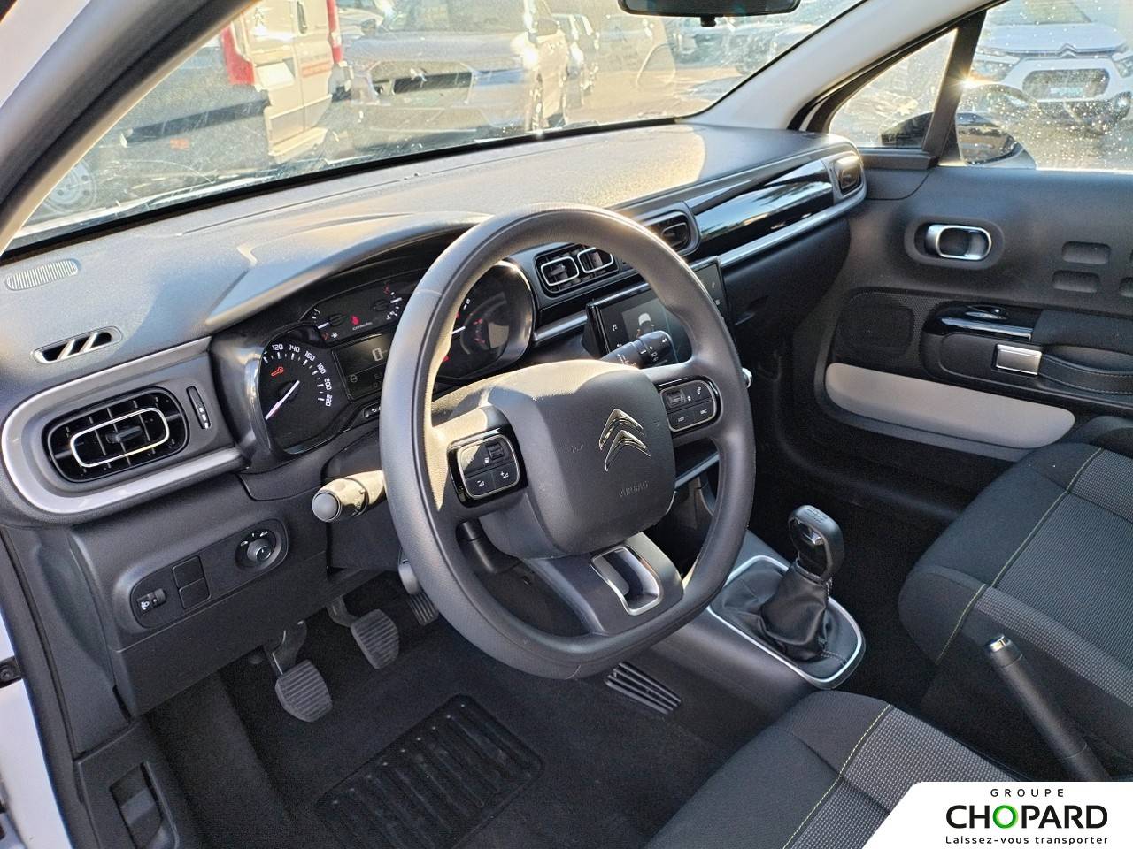 Image secondaire du véhicule 9