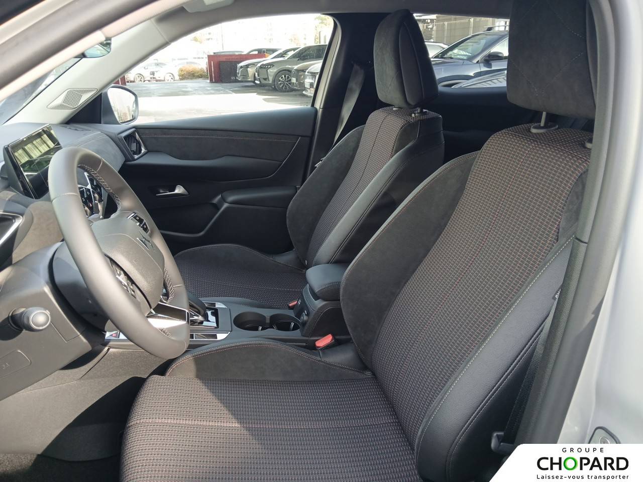 Image secondaire du véhicule 10