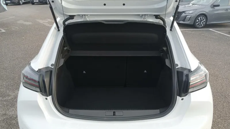 Image secondaire du véhicule 10