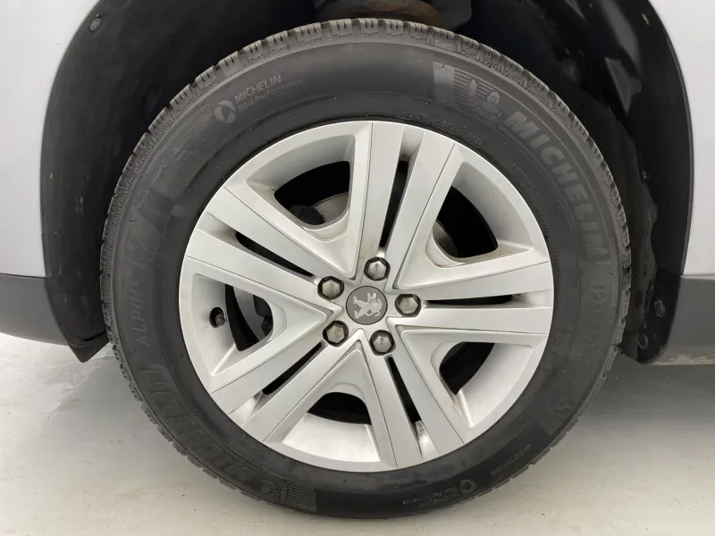 Image secondaire du véhicule 18