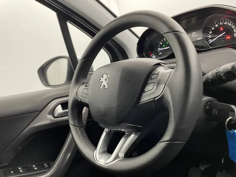 Image secondaire du véhicule 30