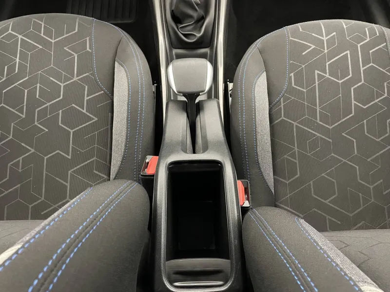 Image secondaire du véhicule 32