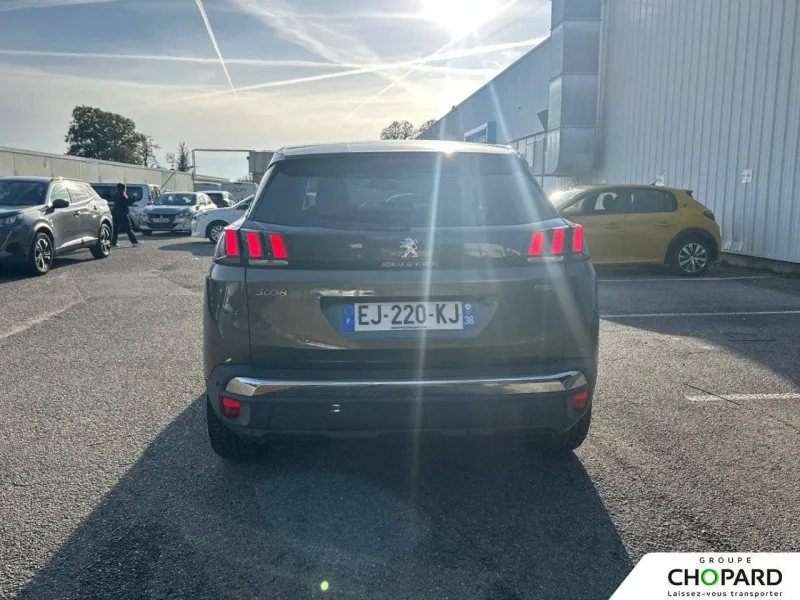 Image secondaire du véhicule 6