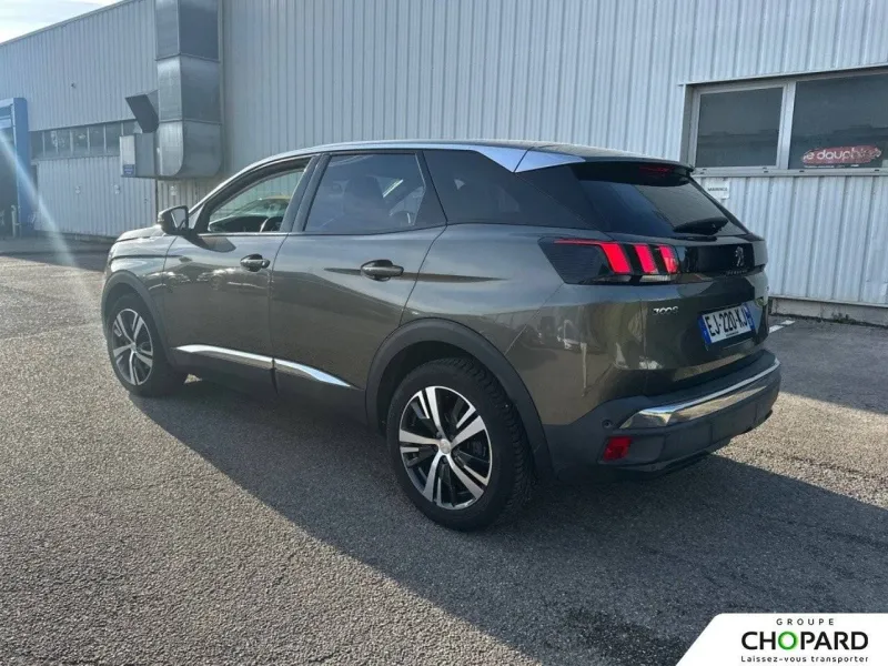 Image secondaire du véhicule 8