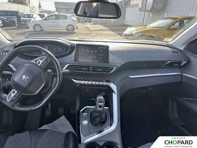 Image secondaire du véhicule 9