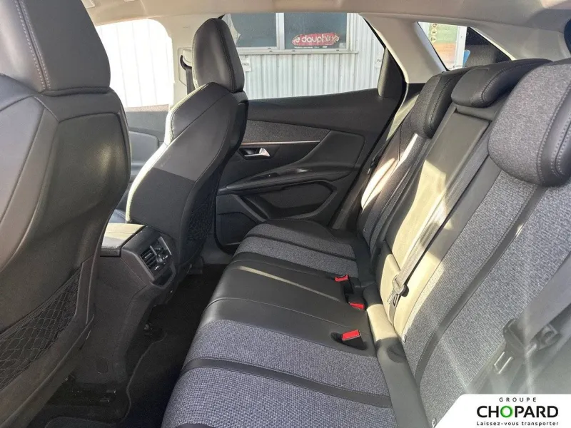 Image secondaire du véhicule 11