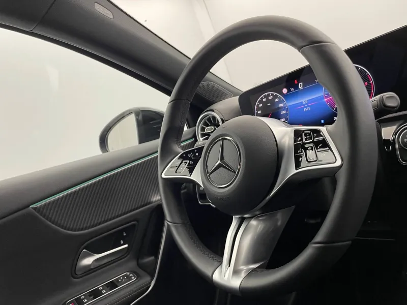 Image secondaire du véhicule 25