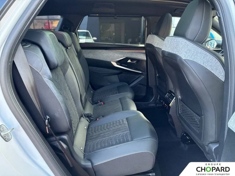 Image secondaire du véhicule 21