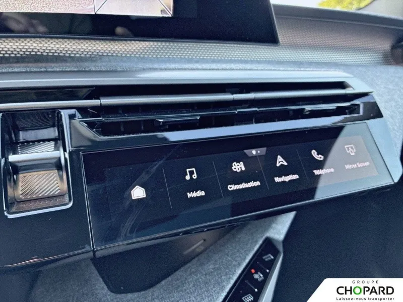 Image secondaire du véhicule 24