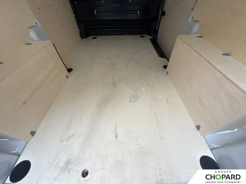 Image secondaire du véhicule 25