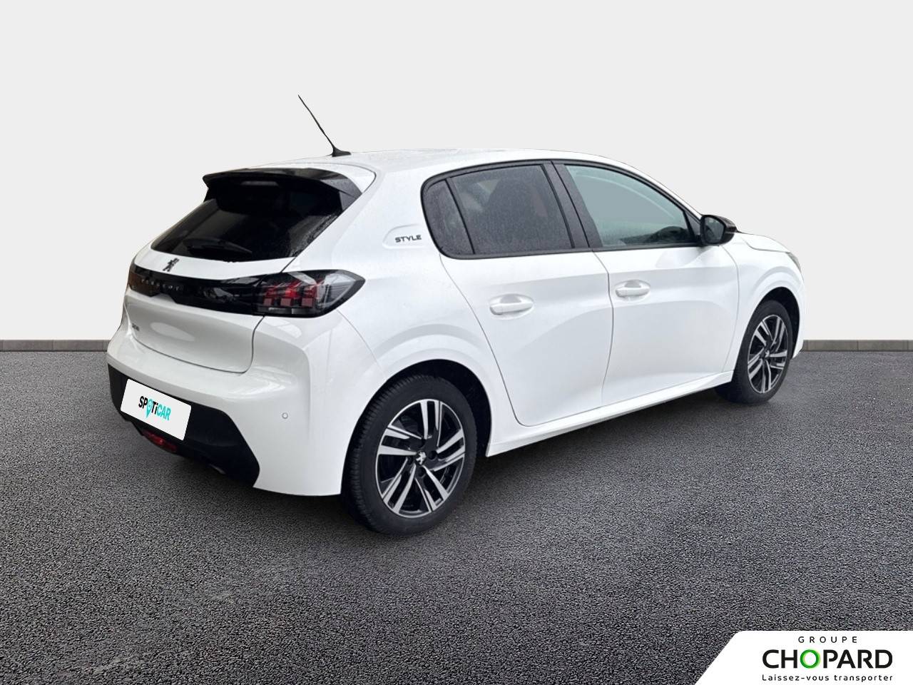 Image secondaire du véhicule 4