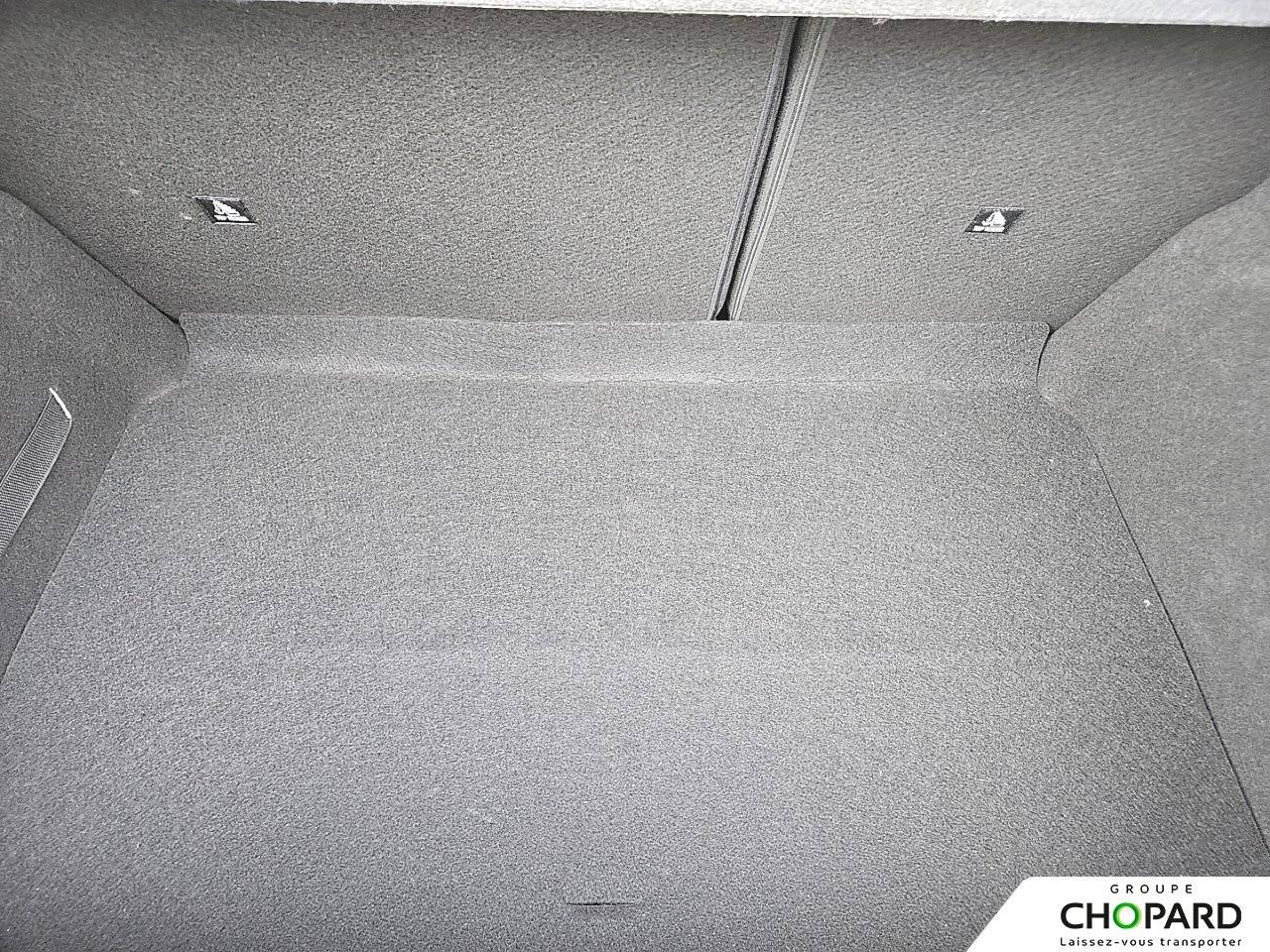 Image secondaire du véhicule 9