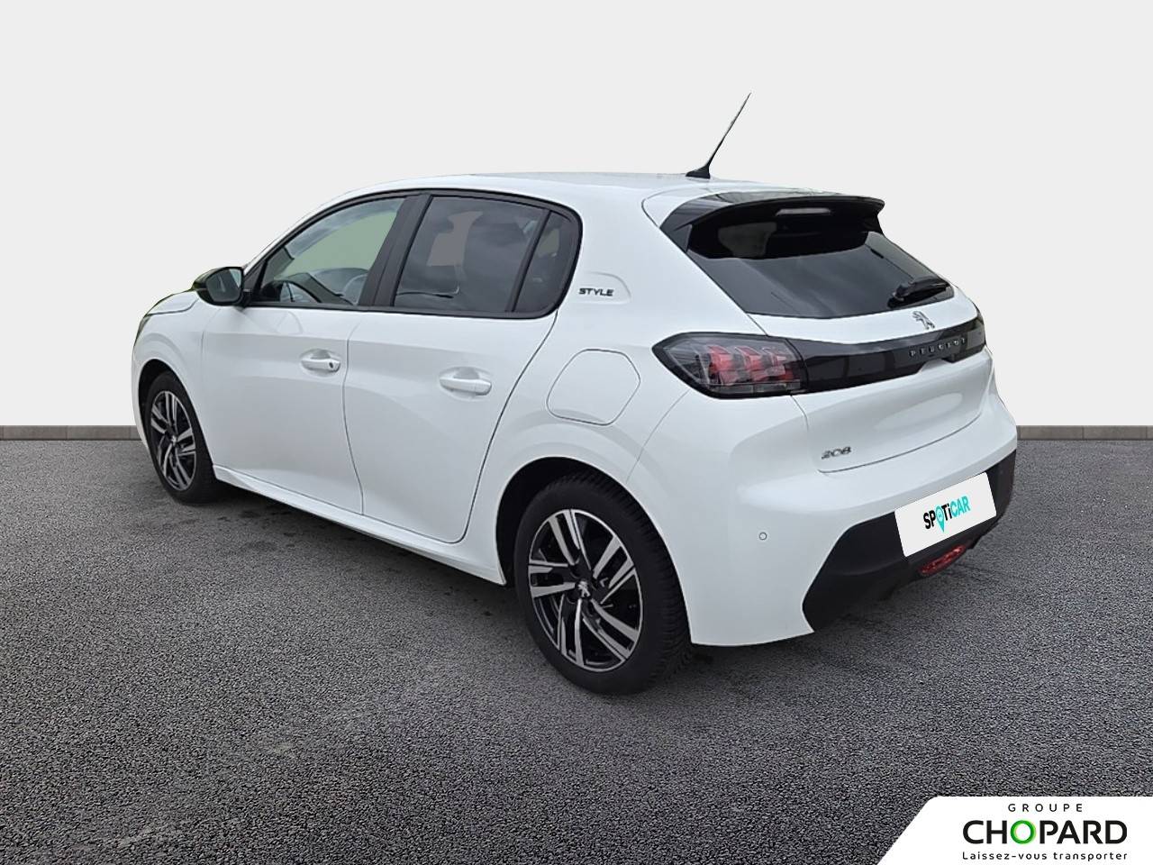 Image secondaire du véhicule 8