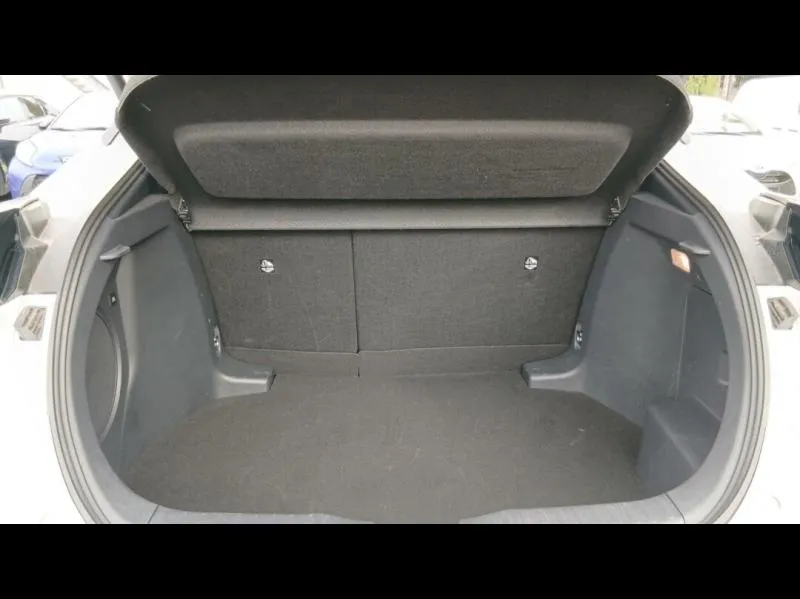 Image secondaire du véhicule 10