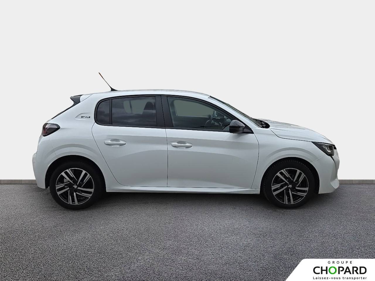 Image secondaire du véhicule 10