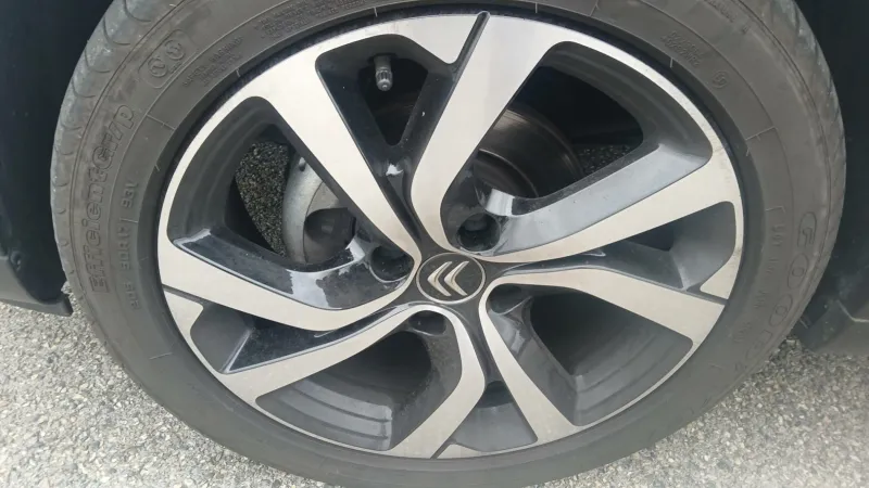 Image secondaire du véhicule 13