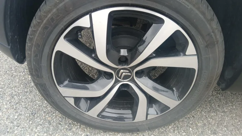 Image secondaire du véhicule 15