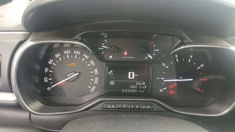 Image secondaire du véhicule 19