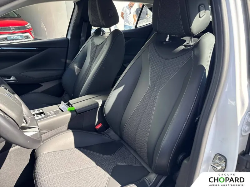 Image secondaire du véhicule 11