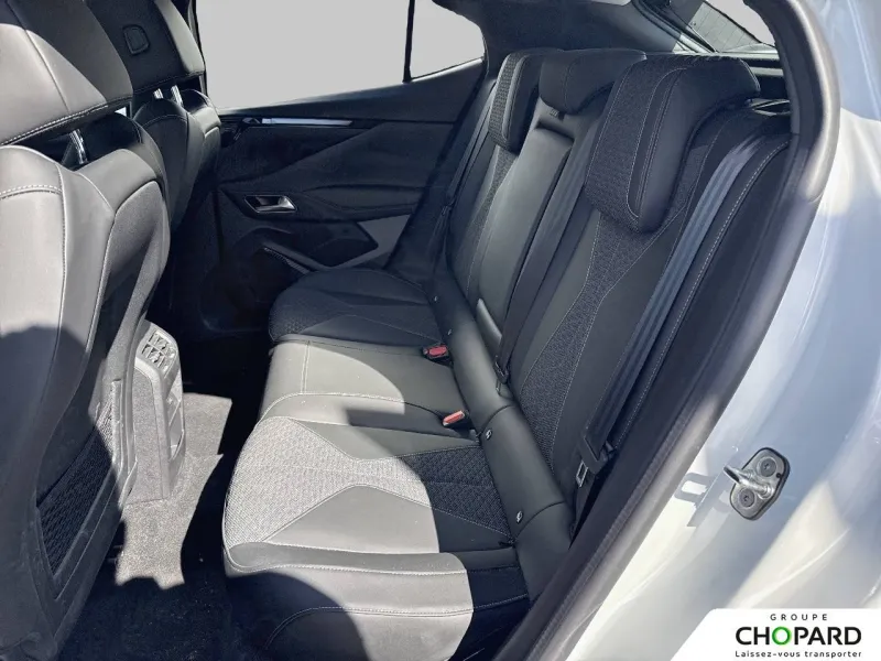 Image secondaire du véhicule 12