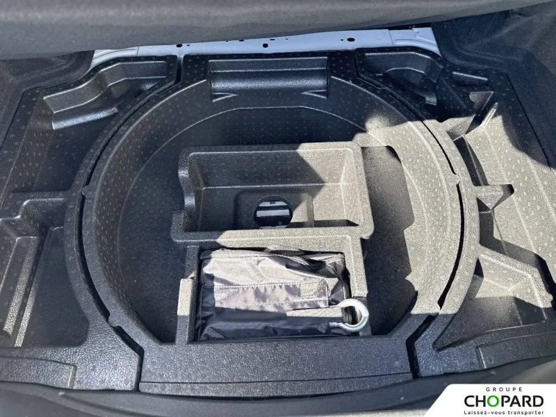 Image secondaire du véhicule 21