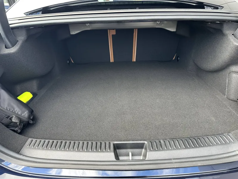 Image secondaire du véhicule 23