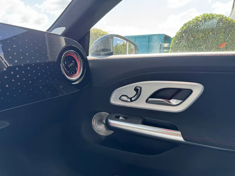 Image secondaire du véhicule 10