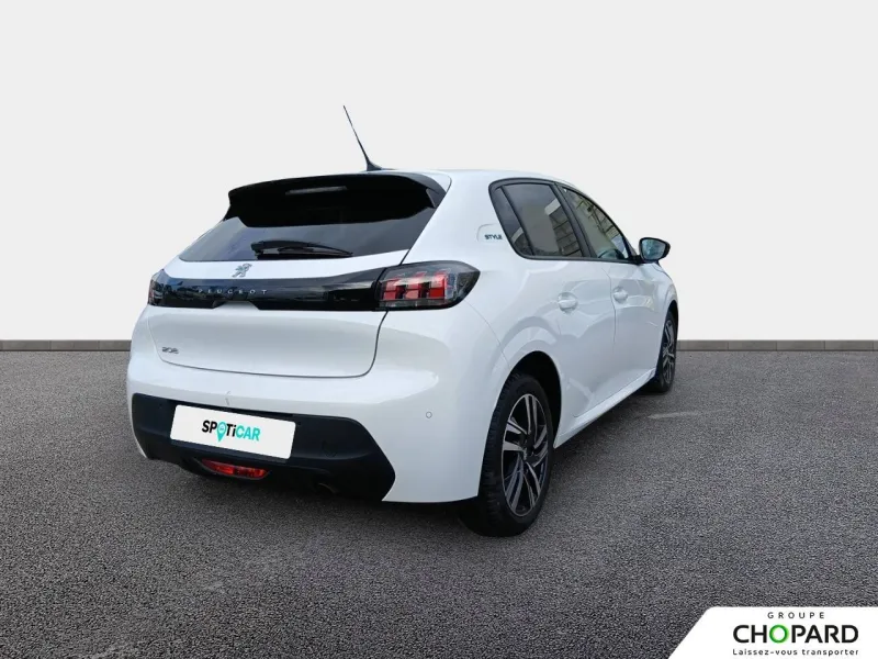 Image secondaire du véhicule 9