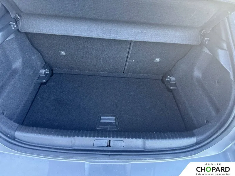 Image secondaire du véhicule 9