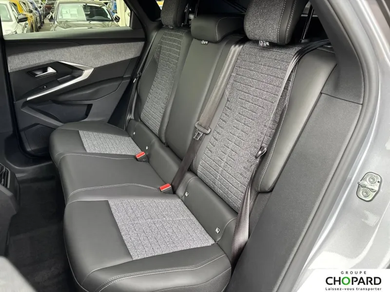 Image secondaire du véhicule 14