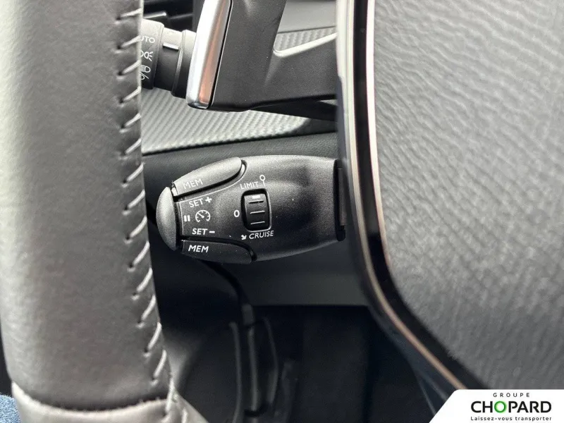 Image secondaire du véhicule 24