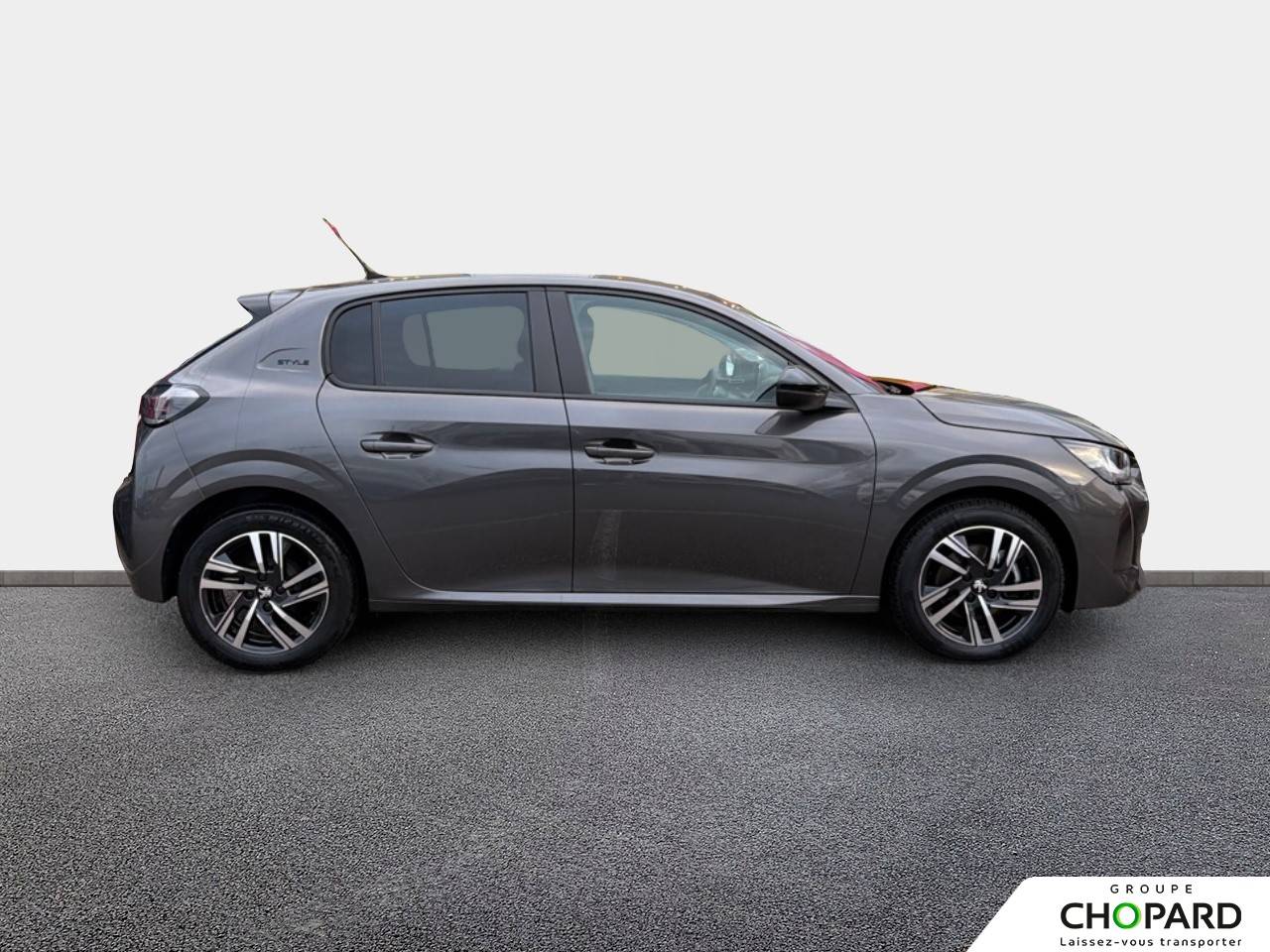 Image secondaire du véhicule 10