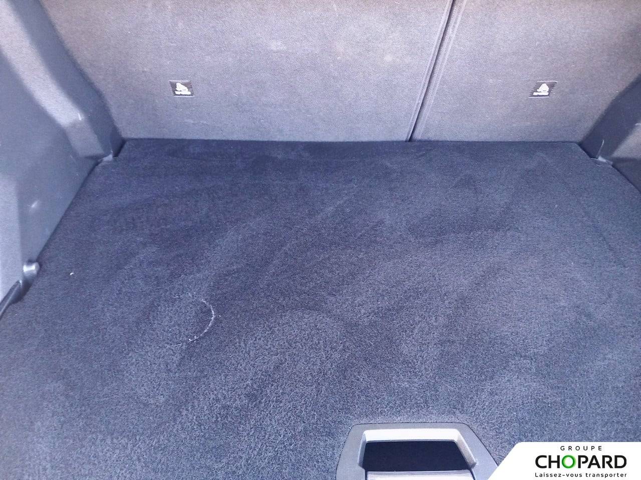 Image secondaire du véhicule 9