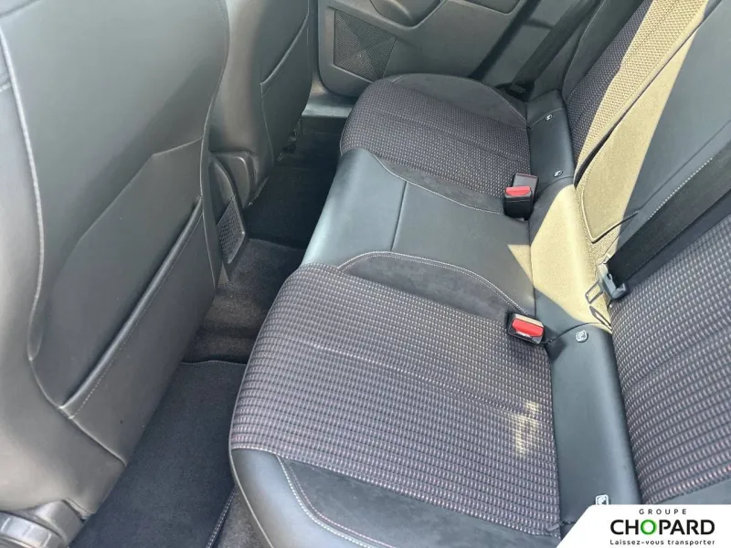 Image secondaire du véhicule 12