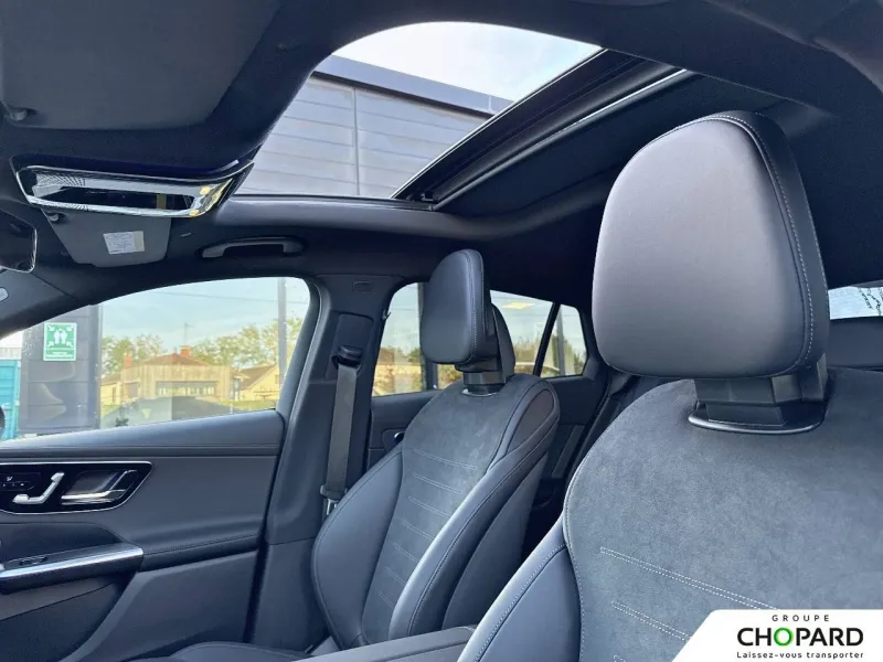 Image secondaire du véhicule 23