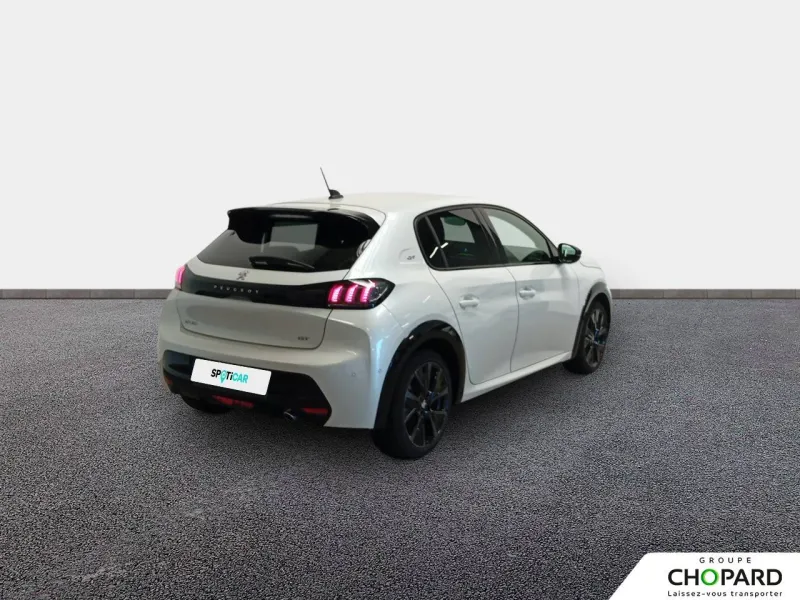 Image secondaire du véhicule 9