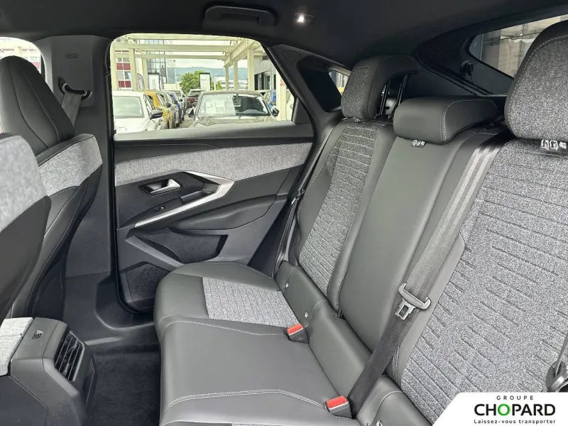 Image secondaire du véhicule 15