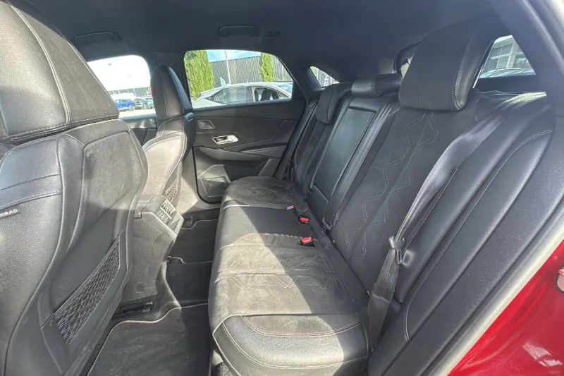 Image secondaire du véhicule 12