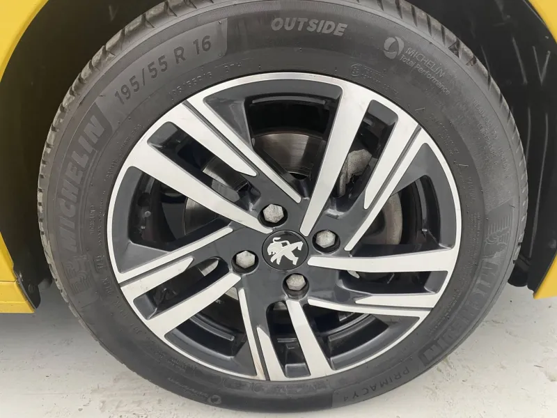 Image secondaire du véhicule 19