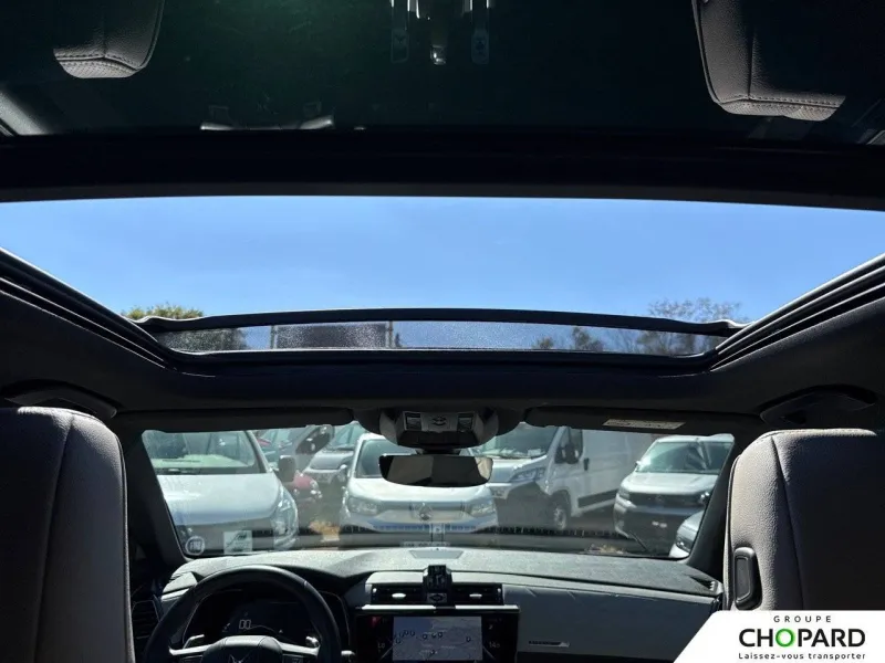 Image secondaire du véhicule 23