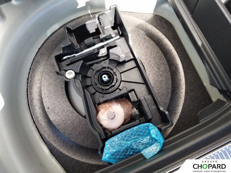 Image secondaire du véhicule 25