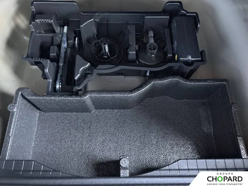 Image secondaire du véhicule 25