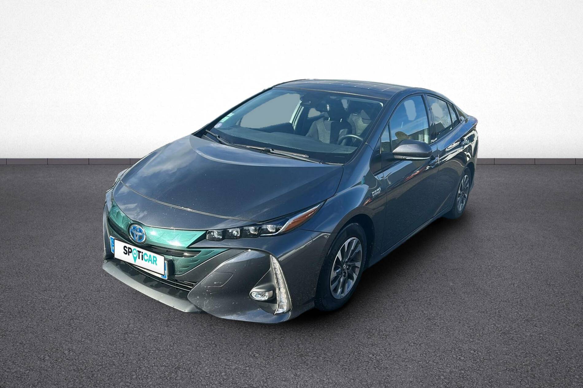 Toyota-PRIUS HYBRIDE RECHARGEABLE-d'occasion chez Peugeot Montélimar