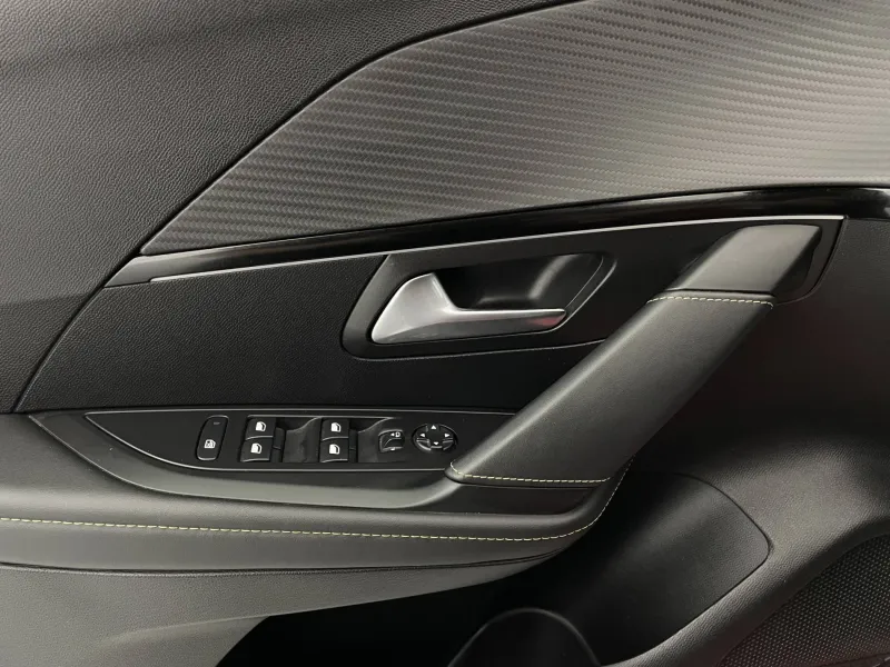 Image secondaire du véhicule 30