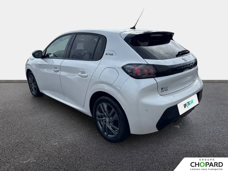 Image secondaire du véhicule 8