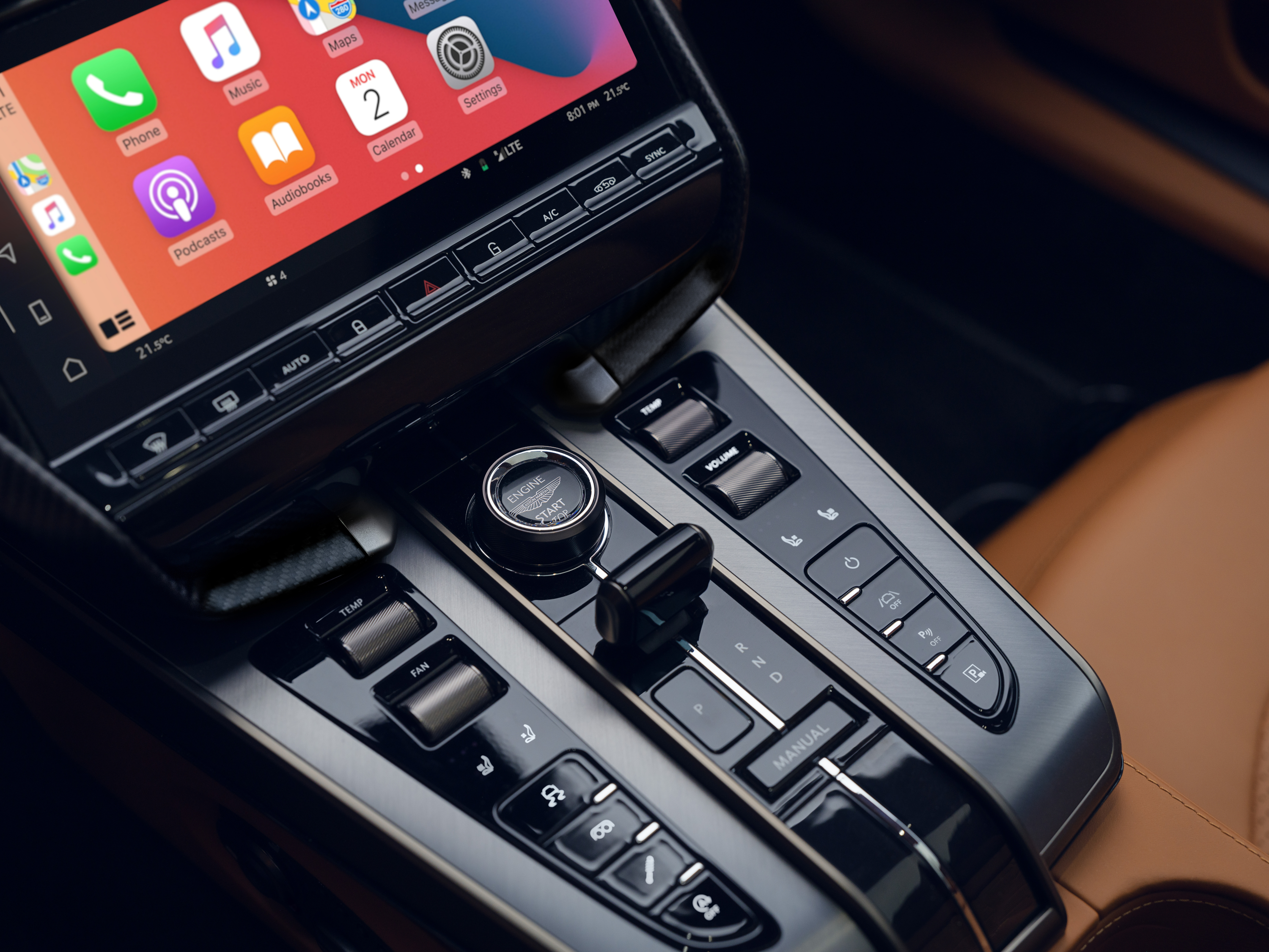 Aston Martin Vanquish 2024 : détail console centrale