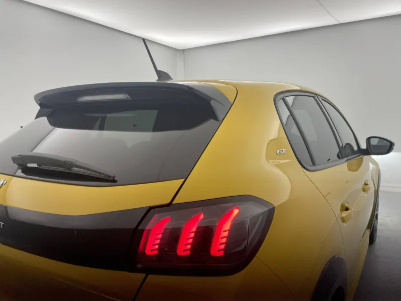 Image secondaire du véhicule 32