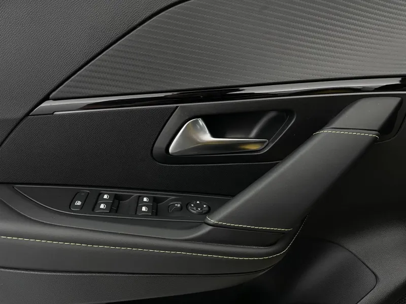 Image secondaire du véhicule 30